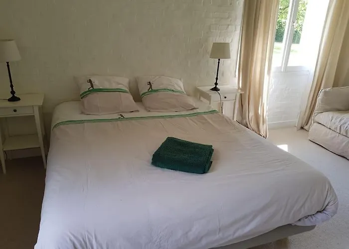 Vakantiehuis Le Pressoir De Cour La *